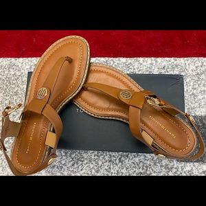 Tommy Hilfiger Sandals with box